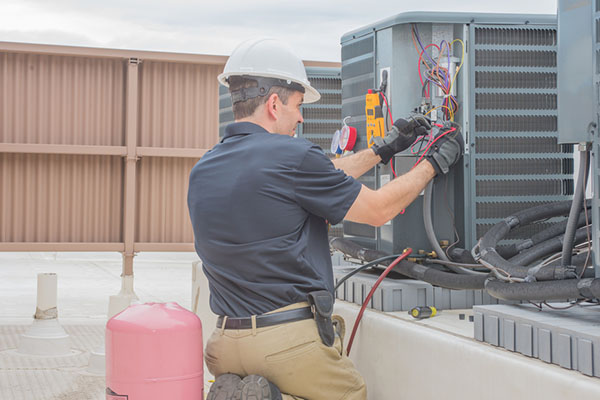 ac repair serviceman
