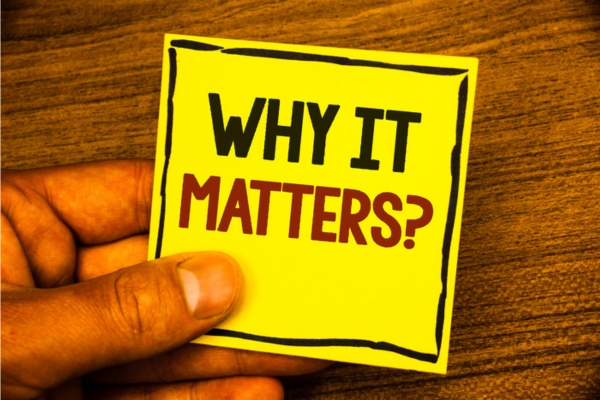 hand holding a yellow sticky note that says Why it matters depicting Air Conditioner Temperature Settings